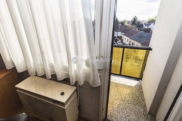 Eladó téglalakás, Szombathelyen 34.9 M Ft, 2 szobás