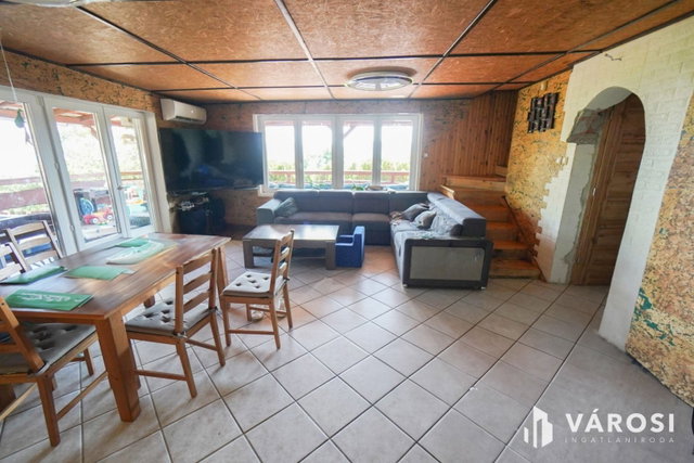 Eladó családi ház, Szentendrén 142 M Ft, 5 szobás