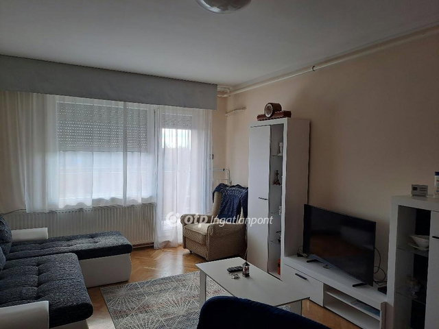 Eladó téglalakás, Gyöngyösön 40.9 M Ft, 2 szobás