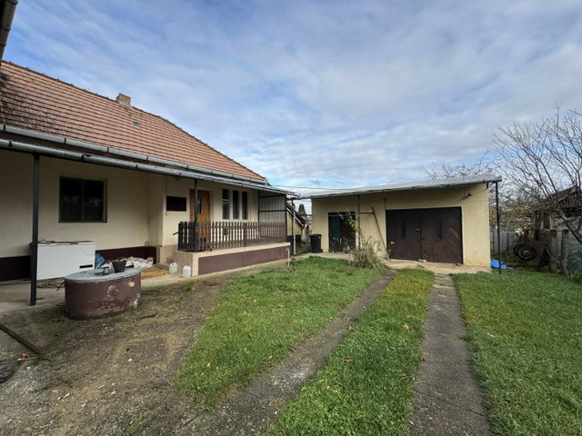 Eladó családi ház, Varsányon 26.85 M Ft, 6 szobás