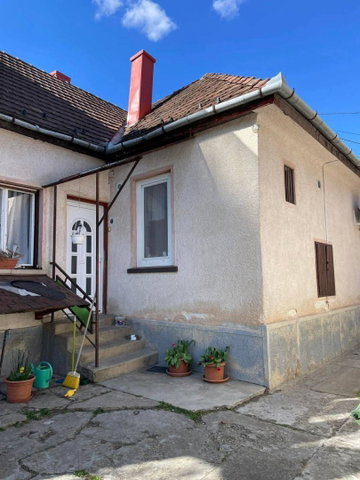Eladó családi ház, Pilisvörösváron 79.9 M Ft, 4 szobás