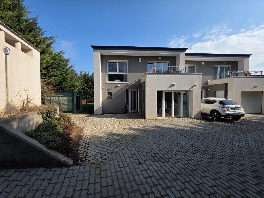 5 bed · 107m² · 650.000 ft
