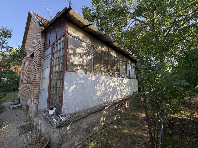 Eladó családi ház, Kecskeméten 27.9 M Ft, 2 szobás