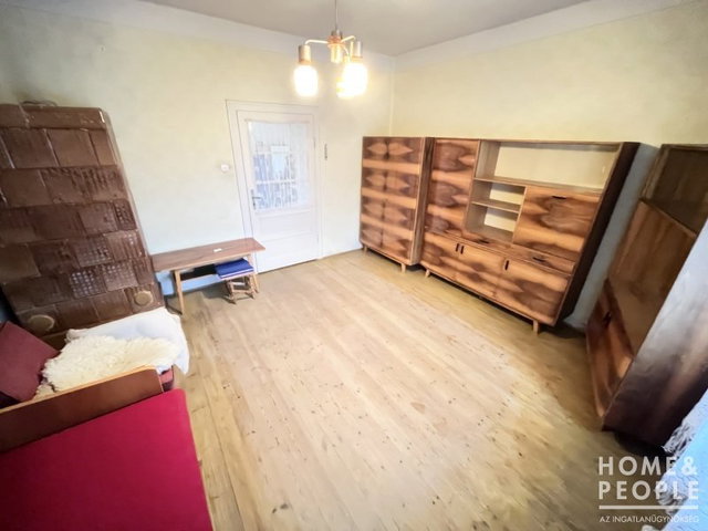 Eladó családi ház, Röszkén 39.999 M Ft, 2+1 szobás