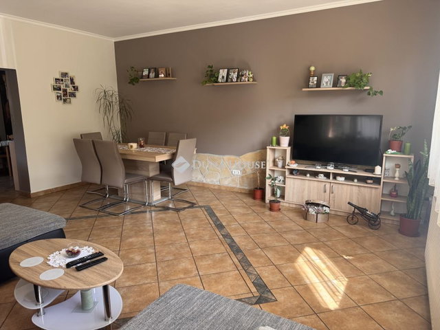 Eladó családi ház, Dióskálon 65 M Ft, 5 szobás