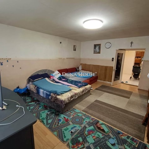 Eladó családi ház, Kecskeméten 22 M Ft, 3 szobás