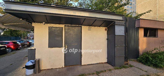 Eladó üzlethelyiség, Debrecenben 5.5 M Ft, 1 szobás