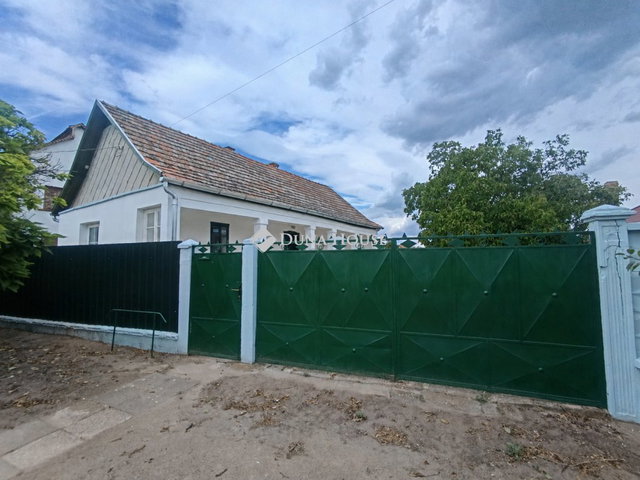 Eladó családi ház, Tápiószentmártonon 36.9 M Ft, 2 szobás