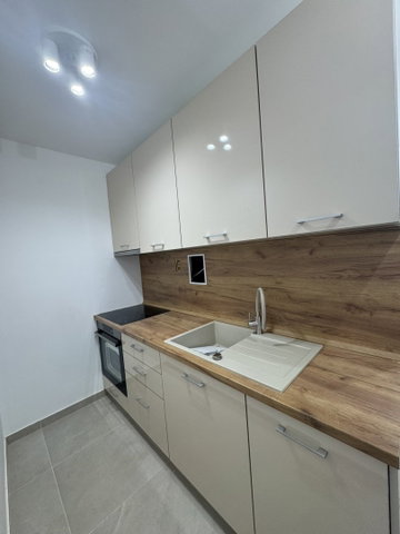 Eladó panellakás, Pécsett, Kerényi Károly utcában 47.9 M Ft