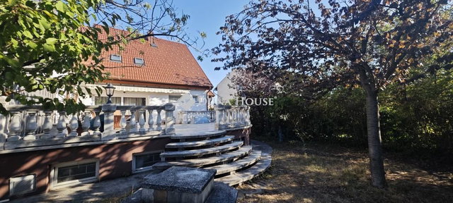 Eladó sorház, Szentendrén 158 M Ft, 4 szobás