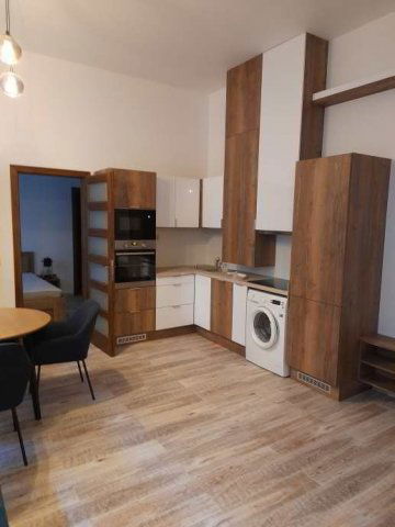 Kiadó téglalakás, albérlet, Budapesten, V. kerületben, 2 szobás