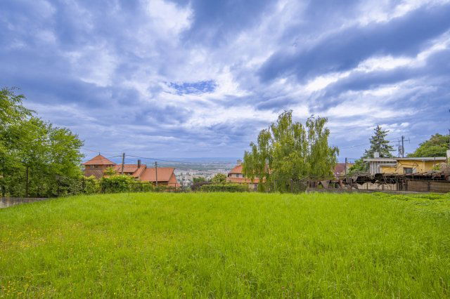 Eladó telek, Budapesten, III. kerületben, Haránt közben