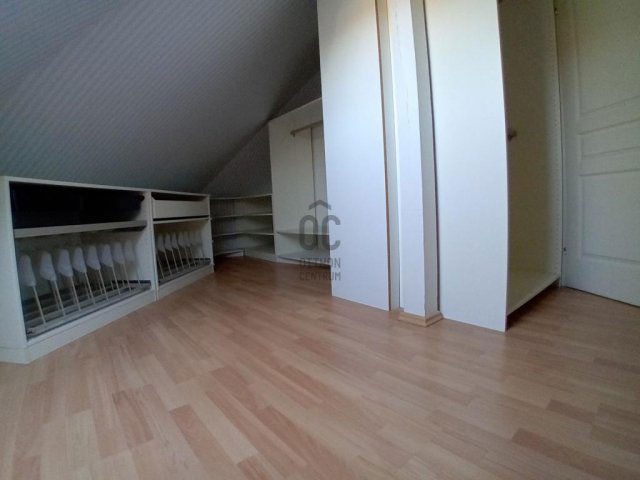 Eladó ikerház, Budapesten, II. kerületben 200 M Ft, 5 szobás