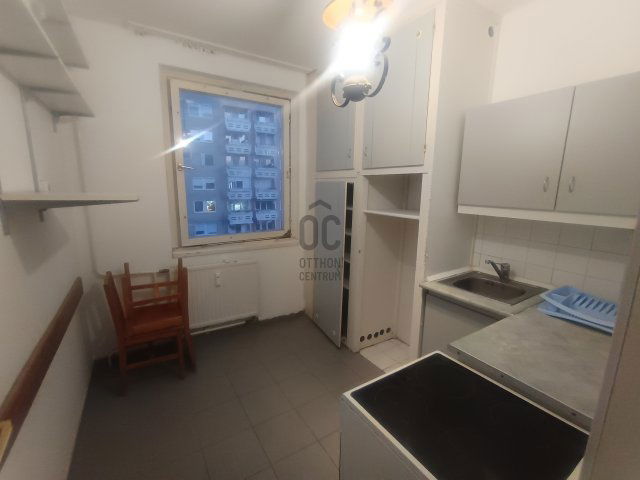 Eladó panellakás, Debrecenben, István úton 55.99 M Ft, 3 szobás