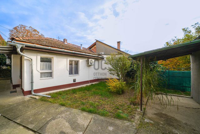 Eladó családi ház, Ürömön 56.2 M Ft, 1 szobás