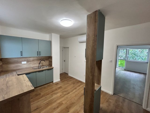 Eladó téglalakás, Pécsett, Szabadság utcában 57.9 M Ft