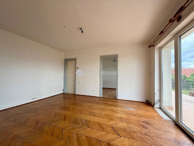 Eladó családi ház, Balatonalmádiban 84.9 M Ft, 4 szobás