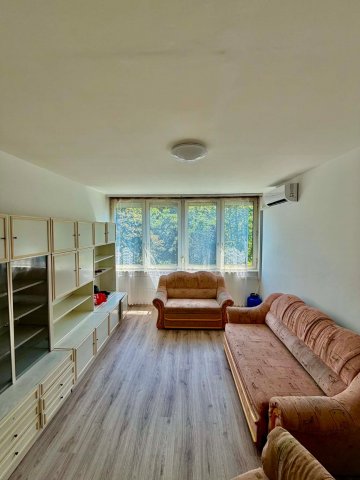 Eladó téglalakás, Tatabányán 42 M Ft, 2 szobás