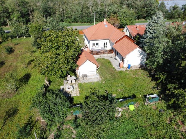 Eladó családi ház, Hevesen 55 M Ft, 2 szobás