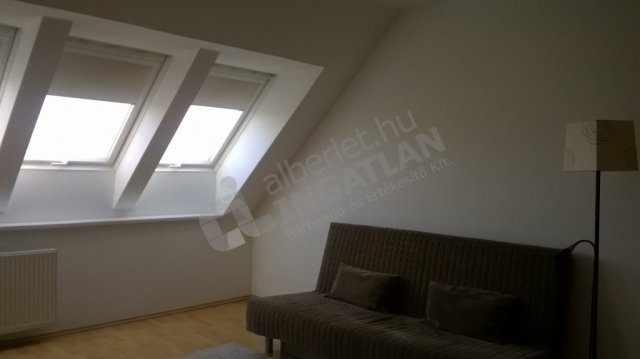 Kiadó téglalakás, albérlet, XI. kerületben, Fehérvári úton
