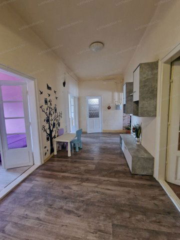 Eladó családi ház, Jászalsószentgyörgyon 24 M Ft, 3 szobás