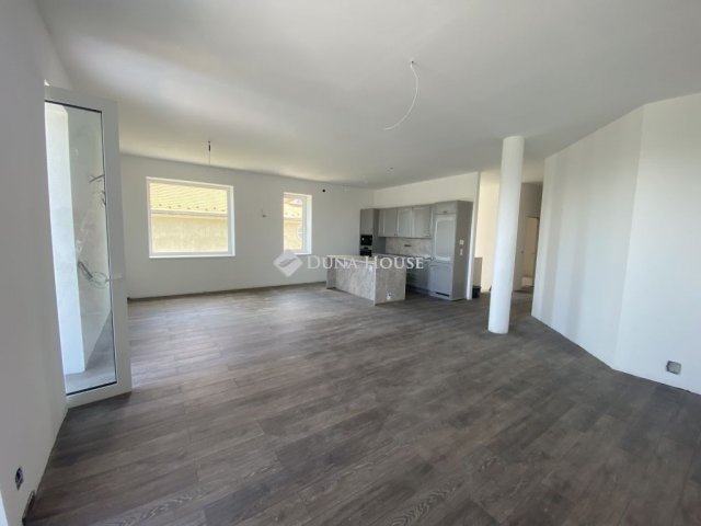 Eladó téglalakás, Budapesten, III. kerületben 319.99 M Ft