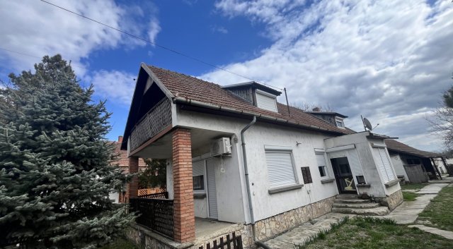 Eladó családi ház, Sarkadon 34.9 M Ft, 3 szobás