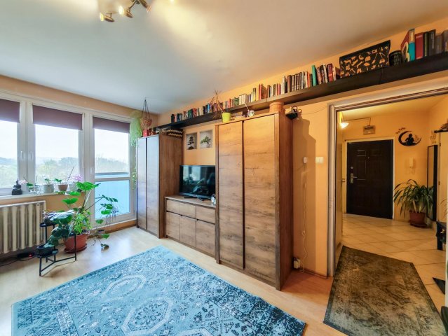 Eladó panellakás, Tatabányán 37.9 M Ft, 2 szobás