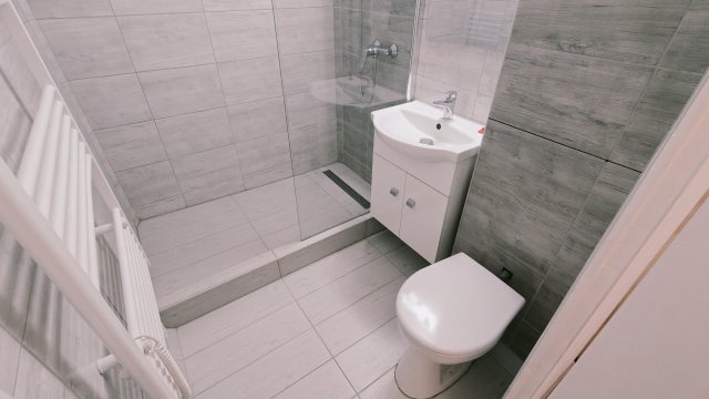 Kiadó panellakás, albérlet, Szegeden 170 E Ft / hó, 2 szobás