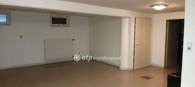 Eladó családi ház, Kecskeméten 149 M Ft, 6 szobás