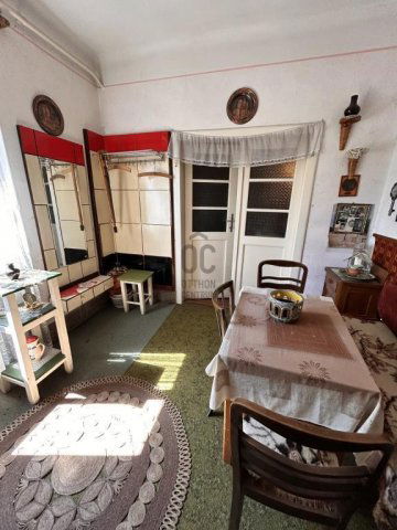 Eladó családi ház, Cegléden 39.5 M Ft, 4 szobás