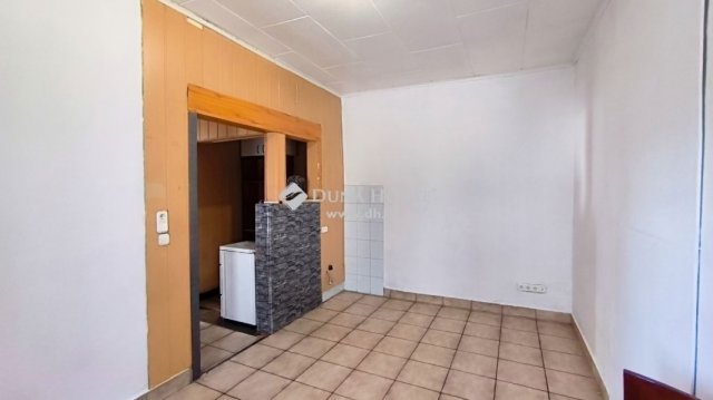 Eladó téglalakás, Budapesten, XX. kerületben 29.9 M Ft