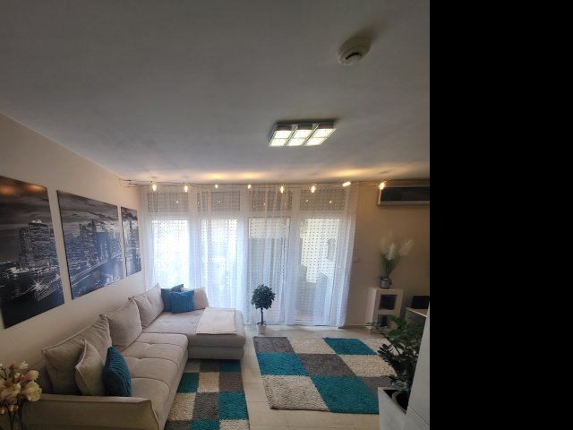 Eladó téglalakás, Szegeden 73.9 M Ft, 3 szobás