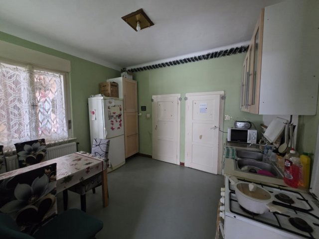 Eladó családi ház, Adonyban 57.7 M Ft, 2+1 szobás