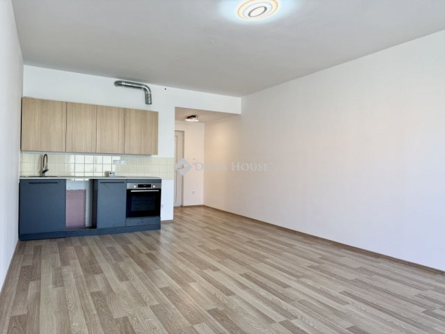 Kiadó téglalakás, albérlet, Szombathelyen 139 E Ft / hó