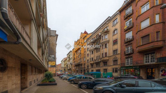 Eladó téglalakás, Budapesten, XIII. kerületben, Pannónia utcában