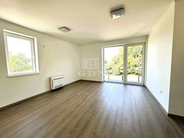 Eladó téglalakás, Kaposváron 68.8 M Ft, 4 szobás