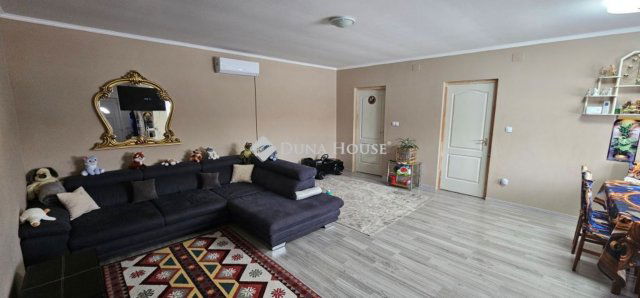 Eladó családi ház, Farmoson 39.9 M Ft, 3 szobás