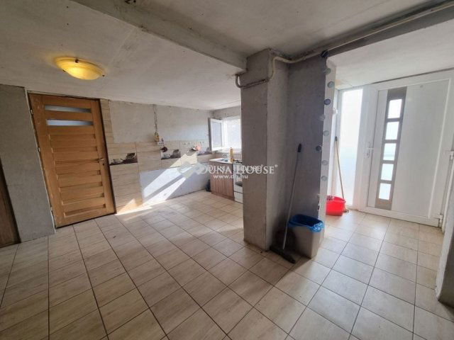 Eladó családi ház, Seregélyesen 23.6 M Ft, 2 szobás