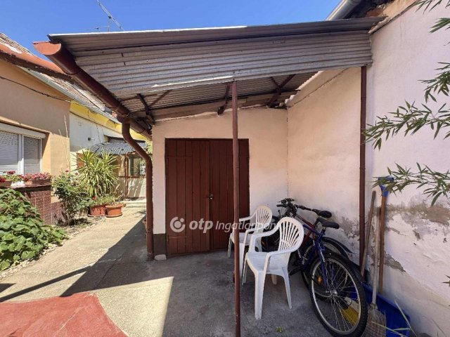 Eladó családi ház, Debrecenben 44.999 M Ft, 2 szobás