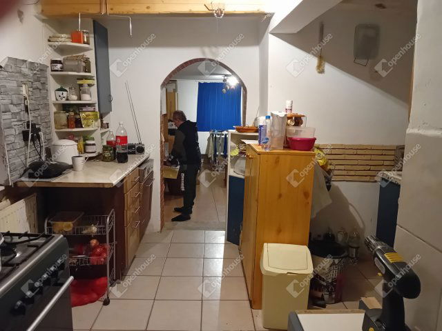 Eladó családi ház, Kocson 33.9 M Ft, 2 szobás