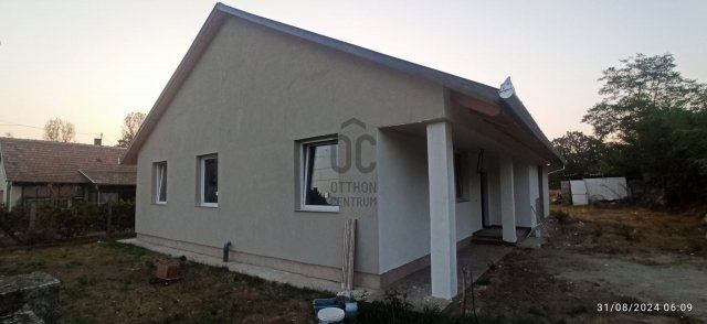 Eladó családi ház, Kókán 65 M Ft, 5 szobás