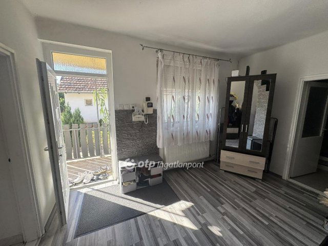 Eladó családi ház, Tiszafüreden 39.9 M Ft, 3+1 szobás