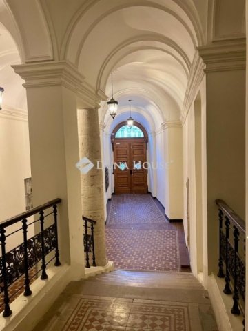 Eladó téglalakás, Budapesten, VI. kerületben 198 M Ft, 3 szobás