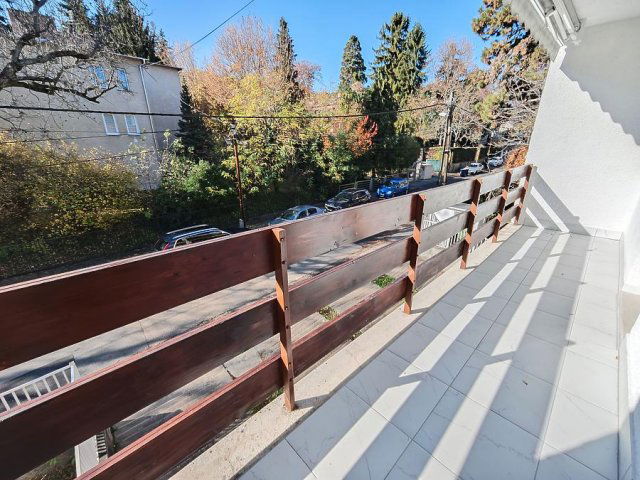 Kiadó téglalakás, albérlet, II. kerületben, Tárogató úton