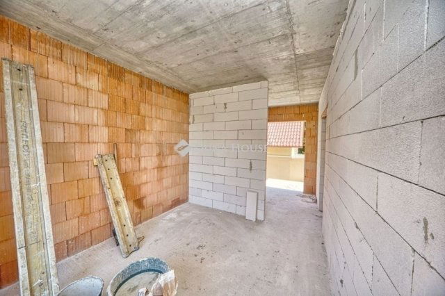 Eladó ikerház, Budapesten, XVIII. kerületben 127.5 M Ft, 5 szobás