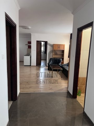 Eladó családi ház, Nyíregyházán 75 M Ft, 6 szobás