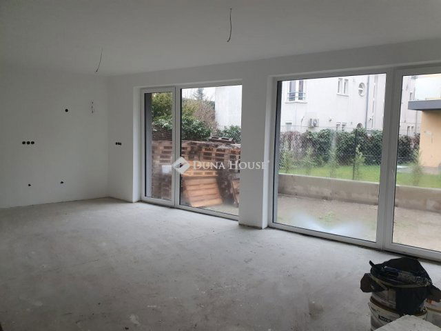 Eladó téglalakás, Budapesten, XIV. kerületben 103 M Ft, 3 szobás
