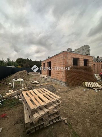 Eladó ikerház, Budapesten, XVIII. kerületben 120 M Ft, 5 szobás