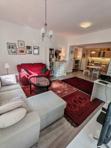 Eladó téglalakás, Keszthelyen 64.99 M Ft, 1 szobás